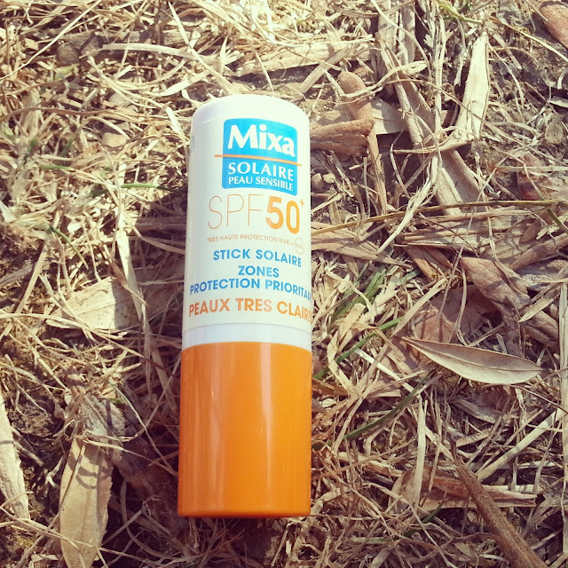Une protection solaire en stick avec Mixa... - Et Aurélie Une protection solaire en stick avec Mixa... - Et Aurélie
